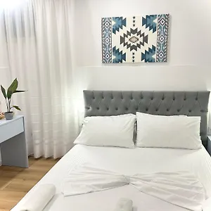 *** Otel Square Arnavutluk